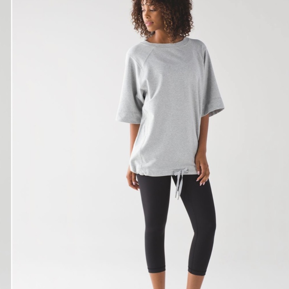 Lululemon Split Short Sleeve
Heathered Light Grey